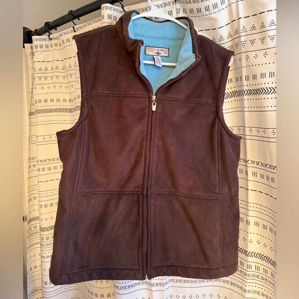 Caribbean Joe Brown Vest with Light Blue Interior